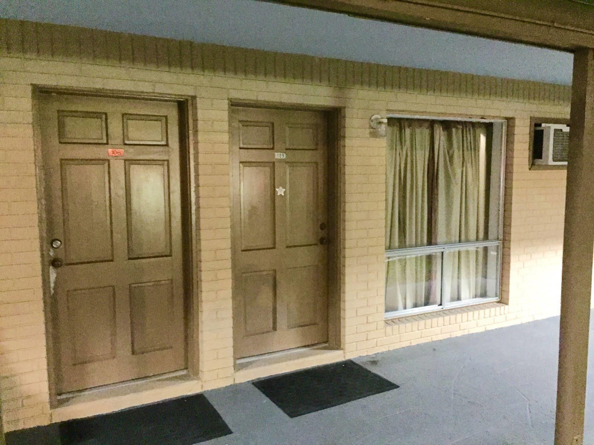 Beverly Hills Motel Екстериор снимка